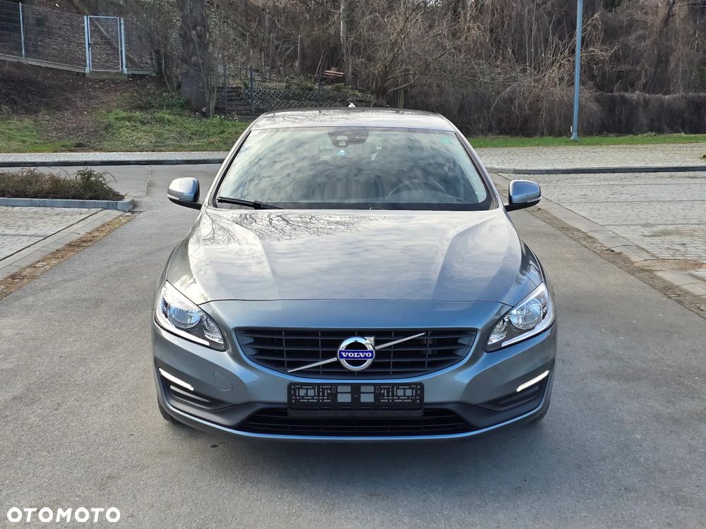 Volvo S60 D3 Geartronic RDesign - 26