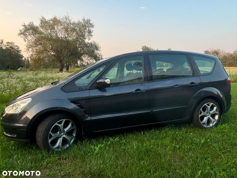 Ford S-Max 2.0 TDCi DPF Titanium - 11