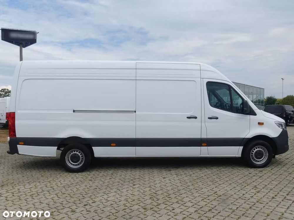 Mercedes-Benz Sprinter - 5