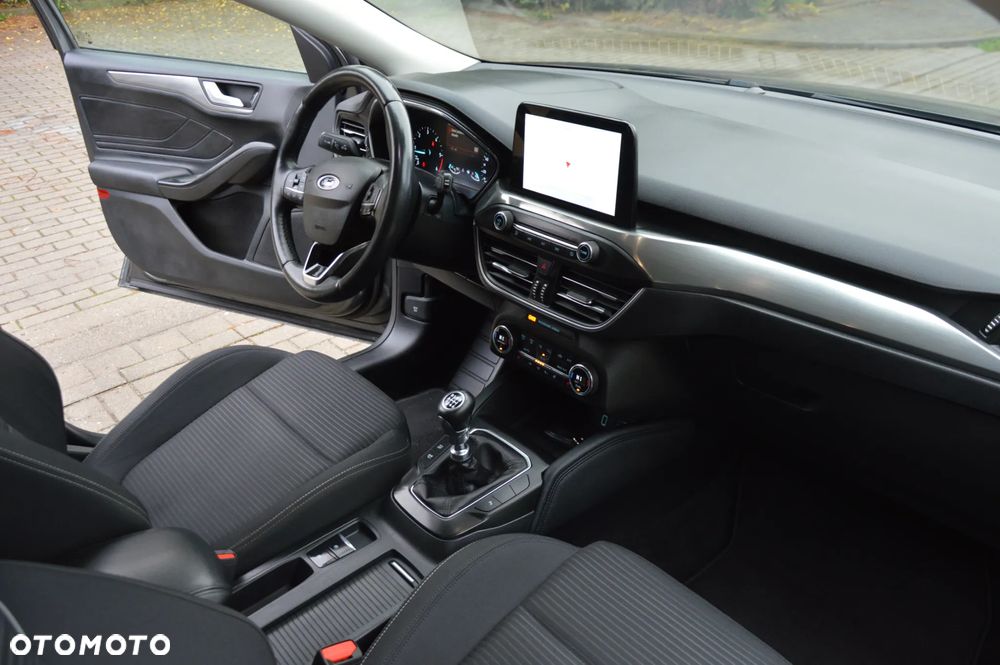 Ford Focus 2.0 EcoBlue Titanium - 12