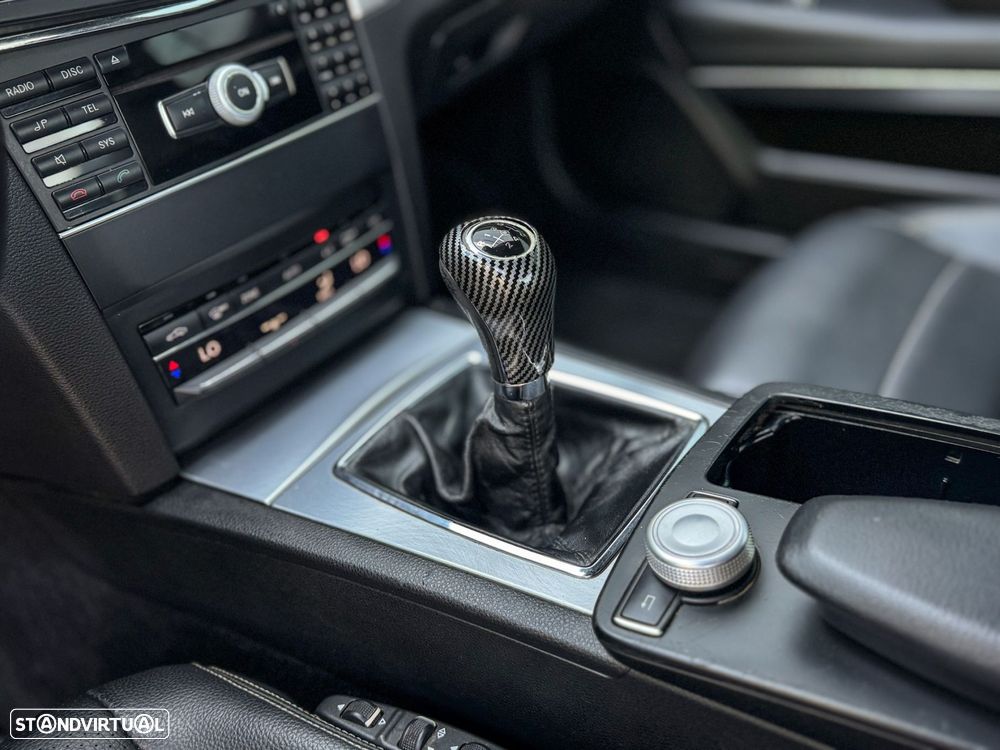 Mercedes-Benz E 220 CDi Avantgarde BlueEfficiency - 31