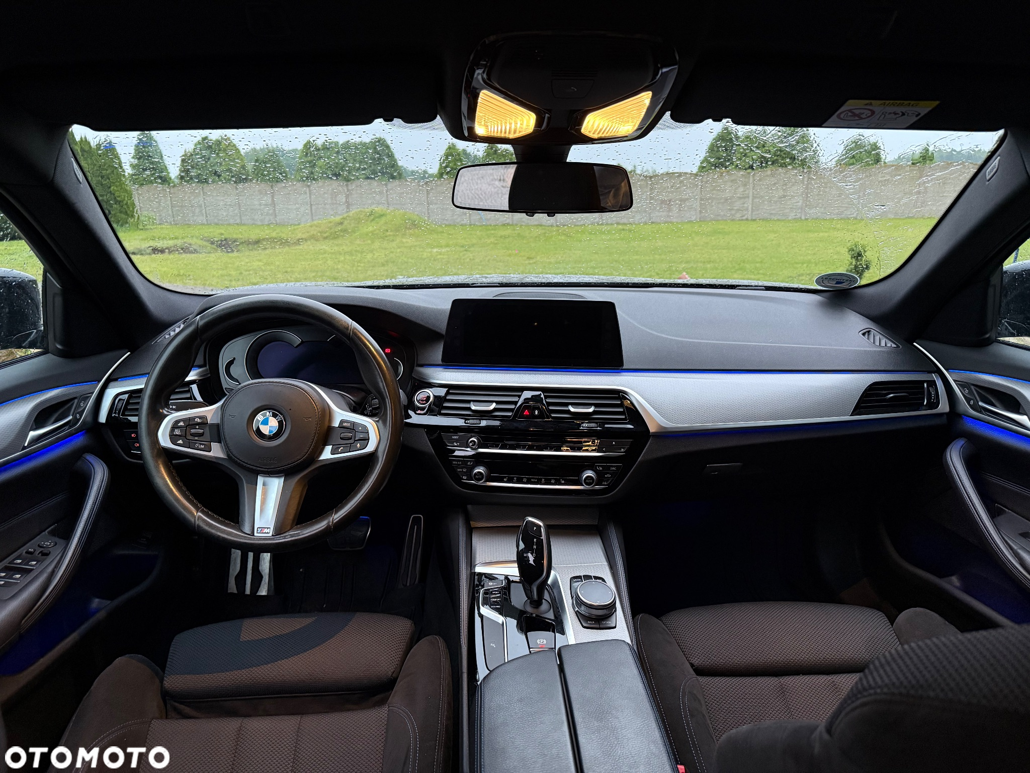 BMW Seria 5 520d M Sport - 11