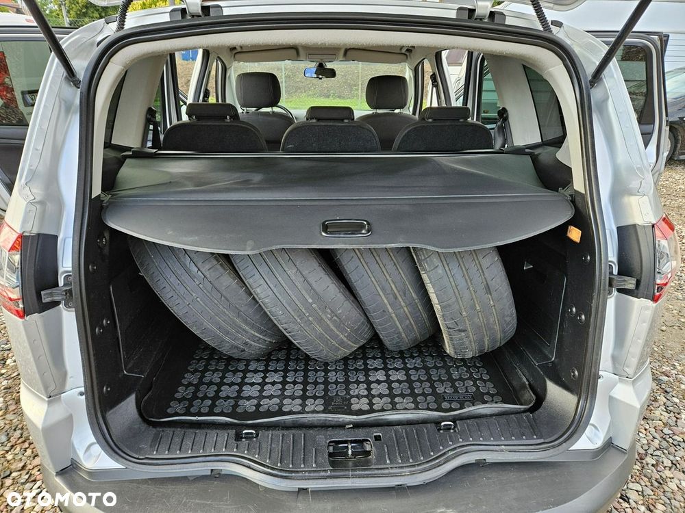 Ford S-Max - 20