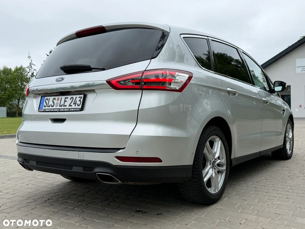 Ford S-Max 2.0 TDCi 4WD Titanium PowerShift - 39