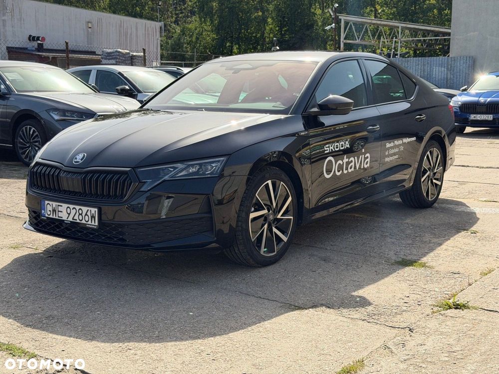 Skoda Octavia 1.5 TSI mHEV Sportline DSG - 5