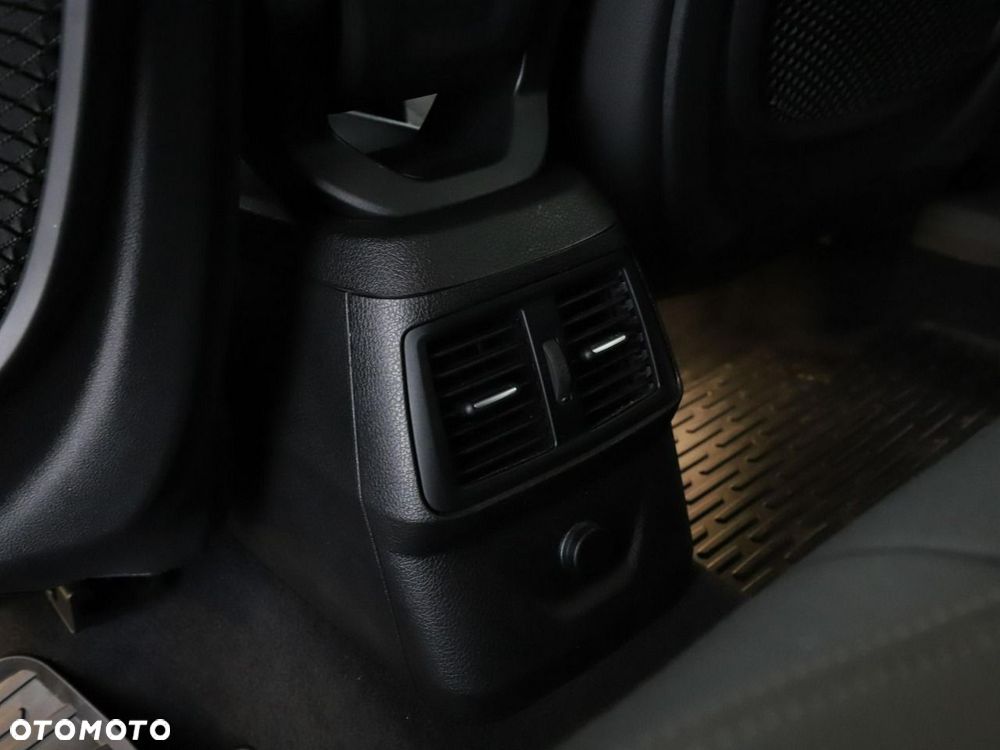 BMW Seria 2 225xe iPerformance Sport Line - 37