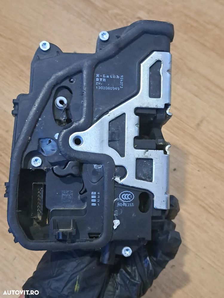 Broasca incuietoare usa dreapta fata, mufa cu 7 pini Original BMW E87+LCI F22+LCI E90+LCI F32+LCI E60+LCI E63+LCI E65 F01+LCI E84 E83+LCI F26 E70 E71 - 5