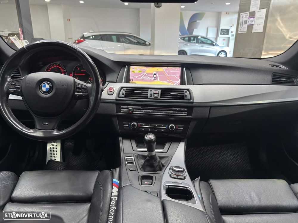 BMW 520 d Pack M - 35