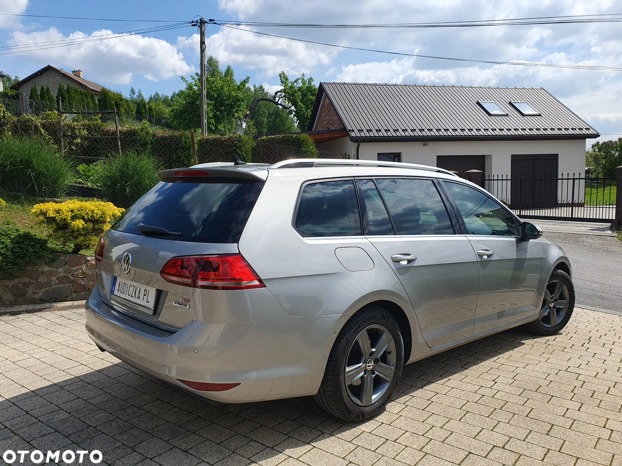 Volkswagen Golf 1.4 TSI BlueMotion Technology DSG Highline - 3