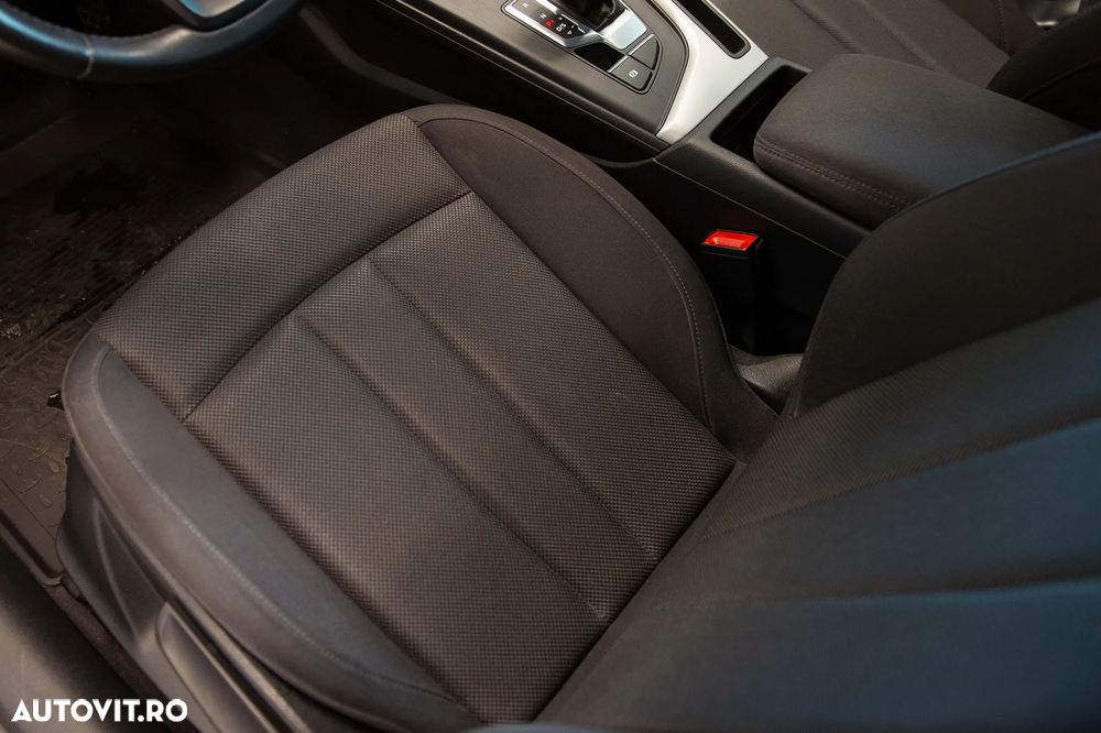 Audi A4 2.0 35 TFSI S tronic MHEV Basic - 24