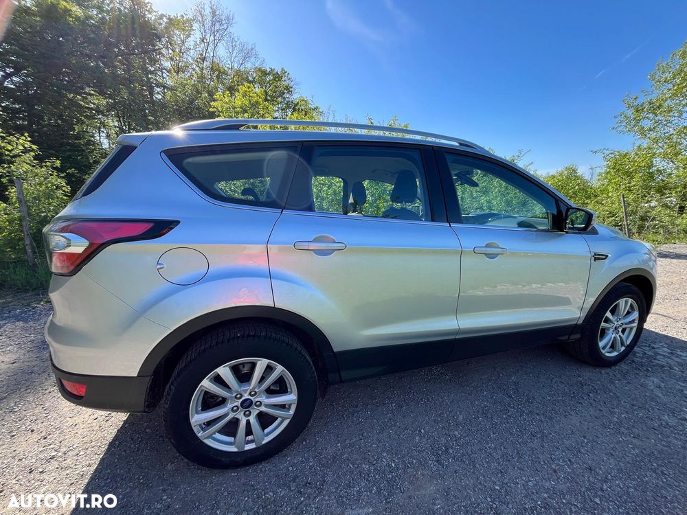 Ford Kuga - 5