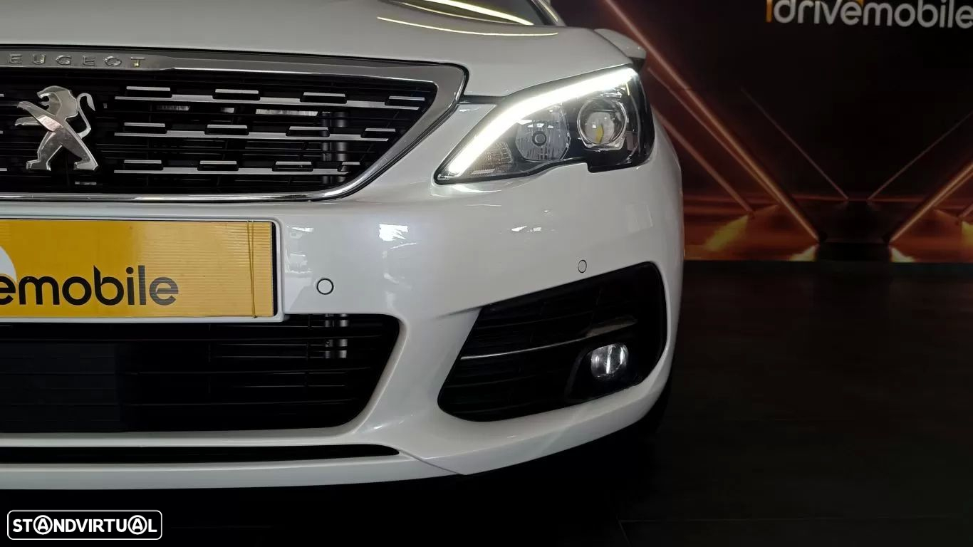 Peugeot 308 SW 1.5 BlueHDi Allure EAT8 - 14