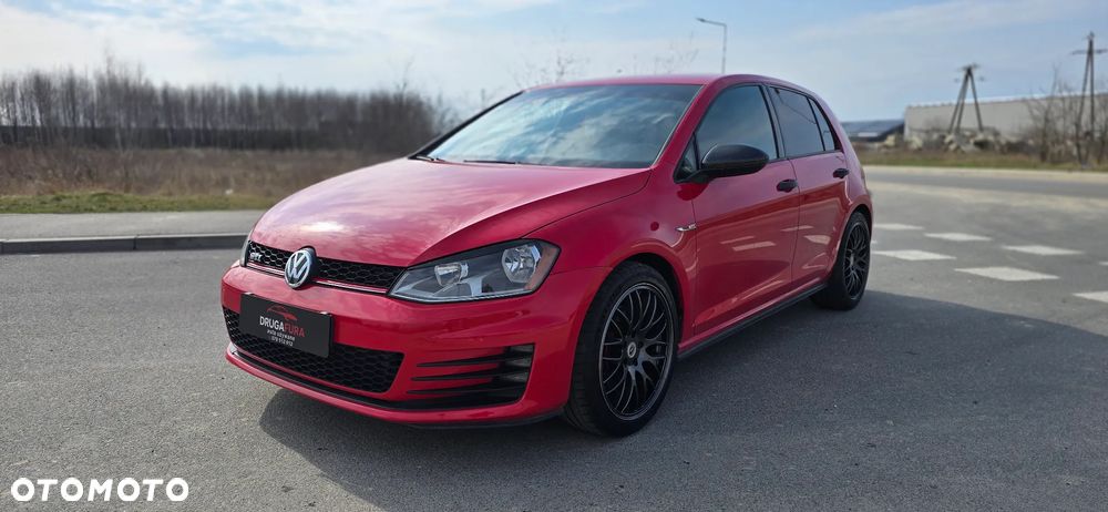 Volkswagen Golf GTI (BlueMotion Technology) DSG - 2
