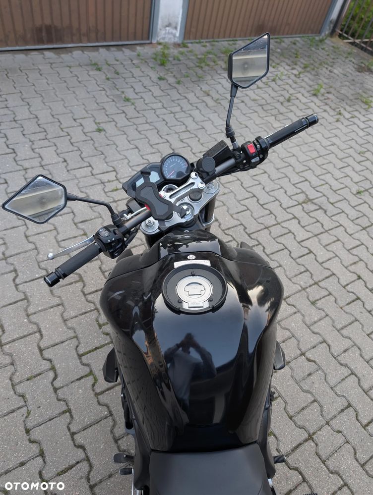 Yamaha FZ - 6