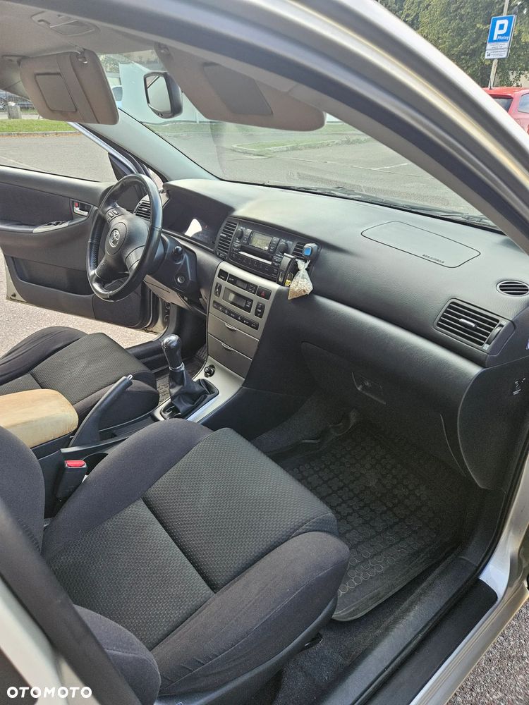 Toyota Corolla 1.4 VVT-i Sol - 12