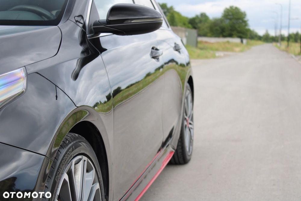 Kia ProCeed - 15