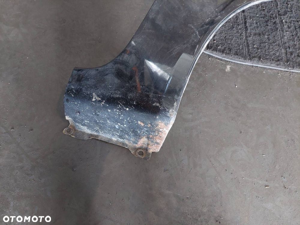 BŁOTNIK LEWY PRAWY PRZÓD + LAMPA LEWY PRAWY PRZÓD MITSUBISHI COLT VI 11H - 9