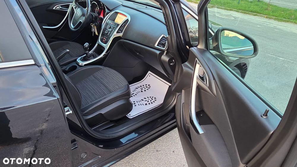 Opel Astra 1.6 Sport - 24