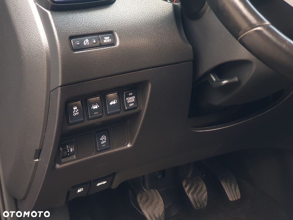 Nissan X-Trail 1.7 dCi ALL-MODE 4x4i N-Connecta - 13