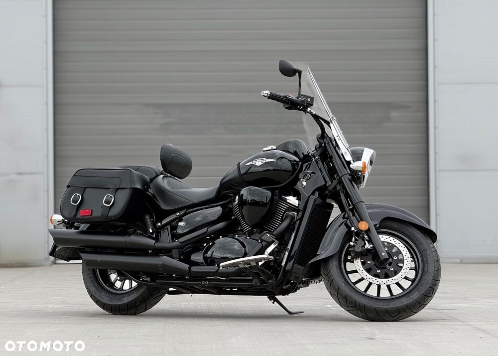 Suzuki VL 800 Volusia - Boulevard C50 - 2