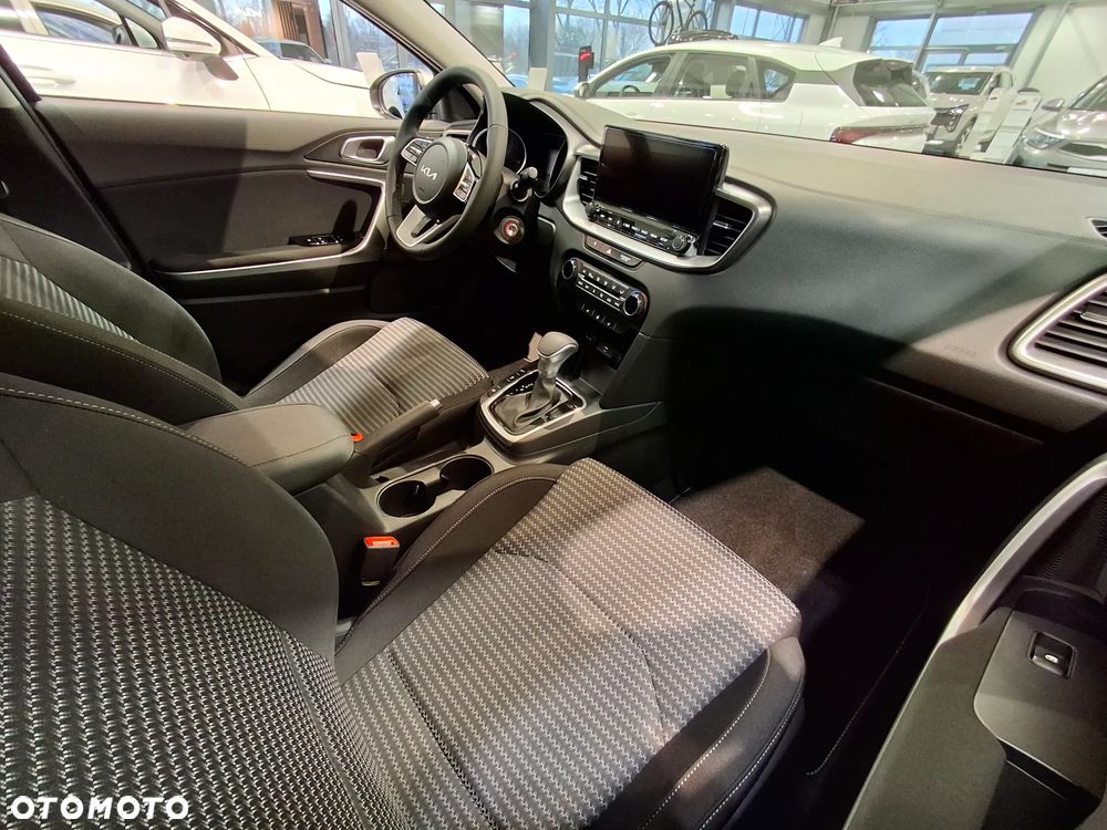 Kia XCeed 1.6 T-GDI M DCT - 27