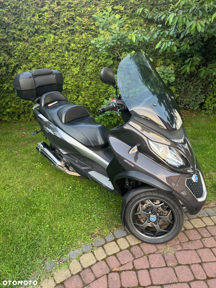 Piaggio MP-3 - 2
