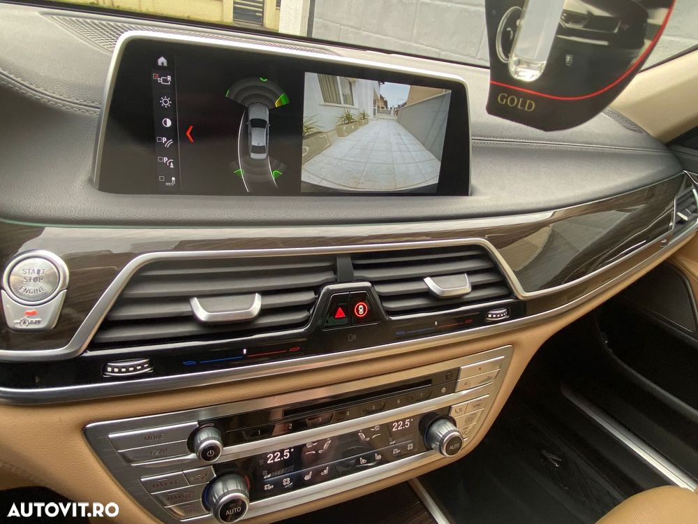 BMW Seria 7 730Ld xDrive - 13