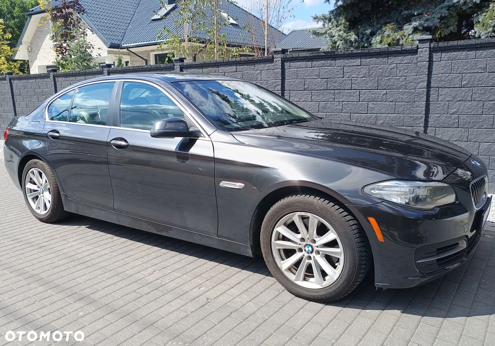 BMW Seria 5 528i xDrive - 1