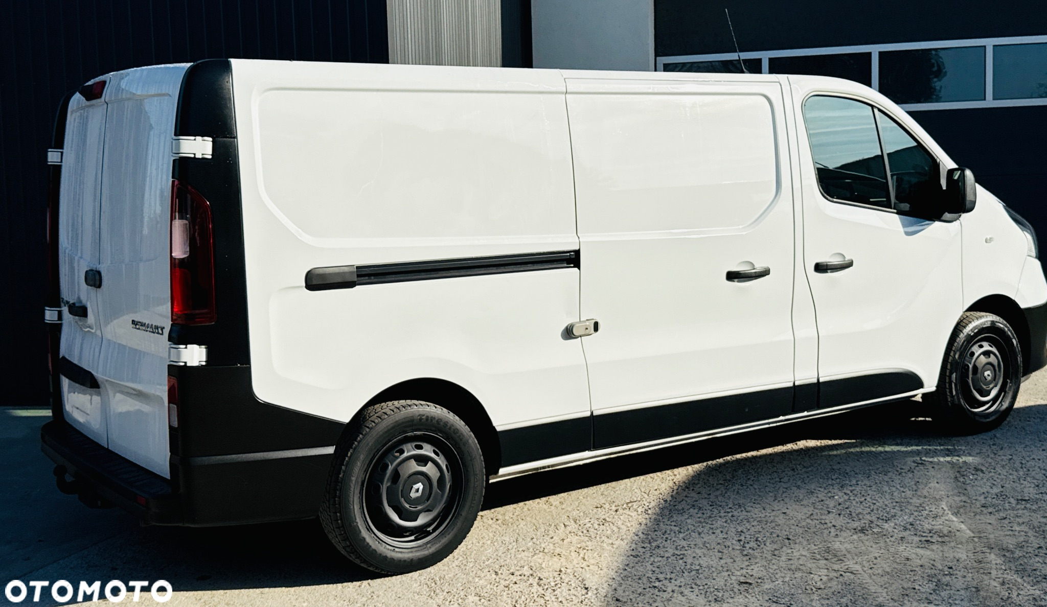 Renault Trafic - 11