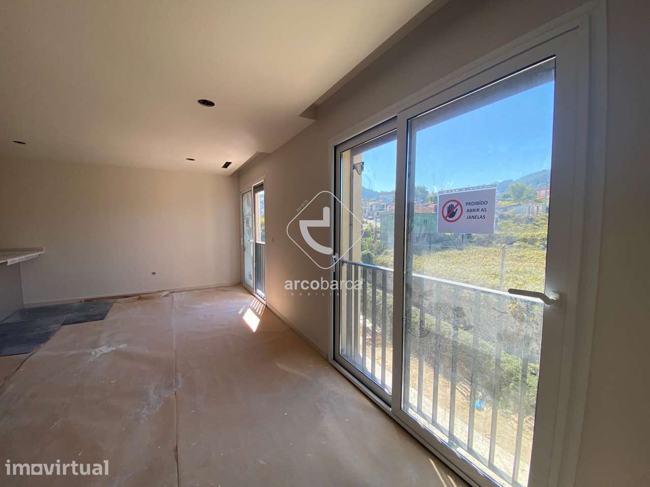 ULTIMO DISPONÍVEL! Apartamento T2 no 3º piso - Novo - Vila Fonche, Arc - Grande imagem: 3/27