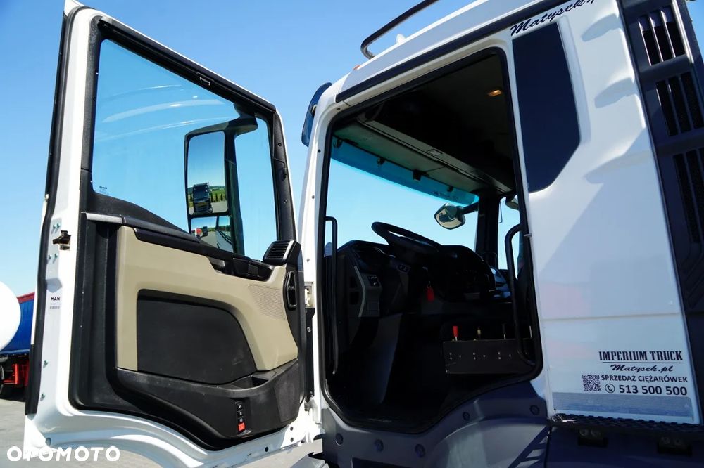 MAN TGS 35.470 / 8x4 / WYWROTKA 2 STRONNA / HYDROKLAPA / HYDROBURTA / BORDMATIK / OPONY 100% / NAVI RIO / EURO 6 - 26
