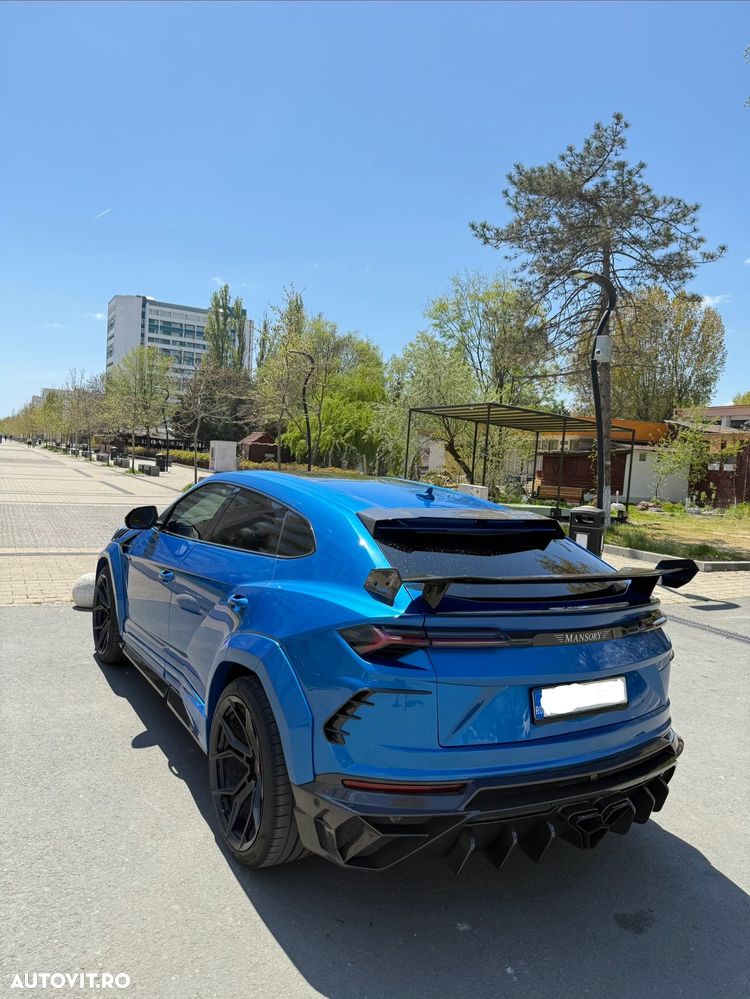 Lamborghini URUS - 9
