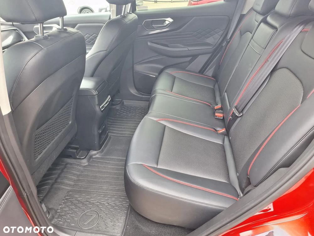 BAIC 7 1.5T Luxury DCT - 8