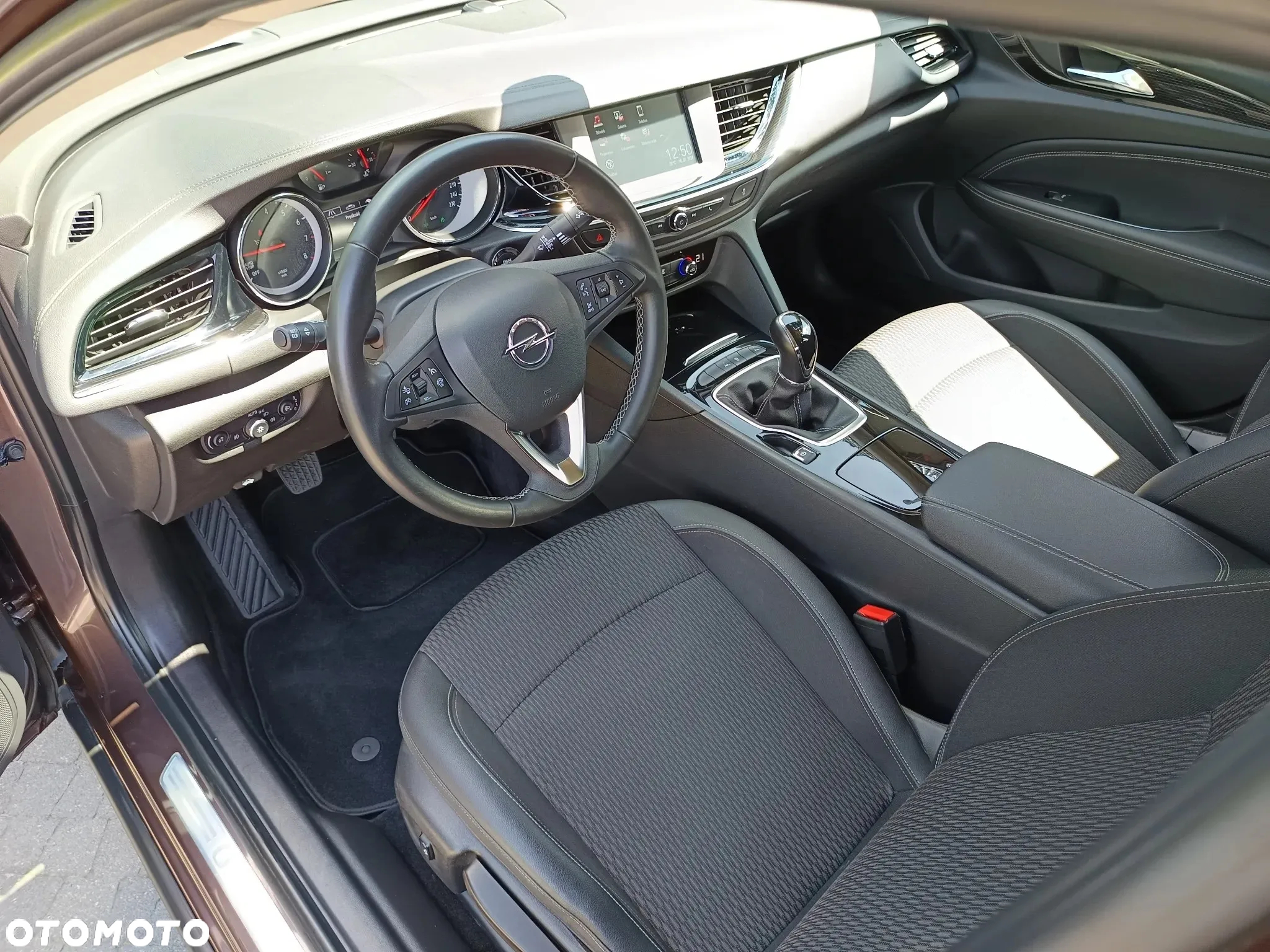 Opel Insignia - 10