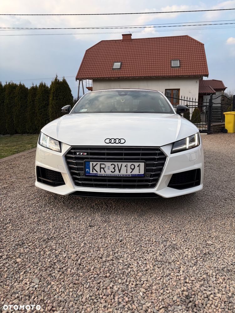 Audi TT S Coupé - 2