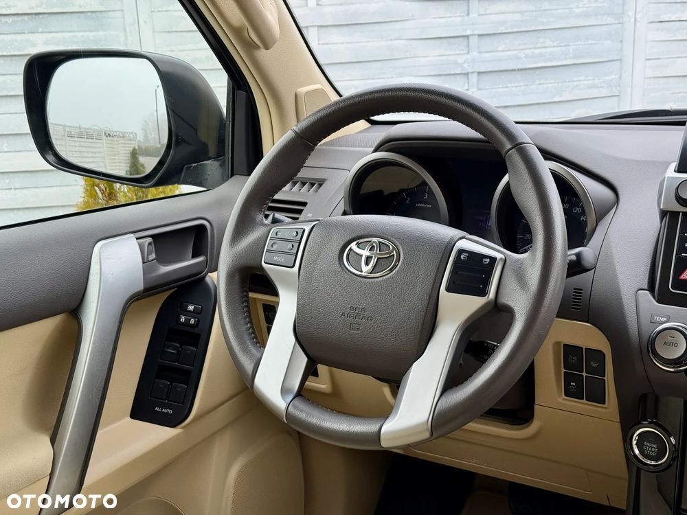 Toyota Land Cruiser LC 2.8 D-4D Premium - 7