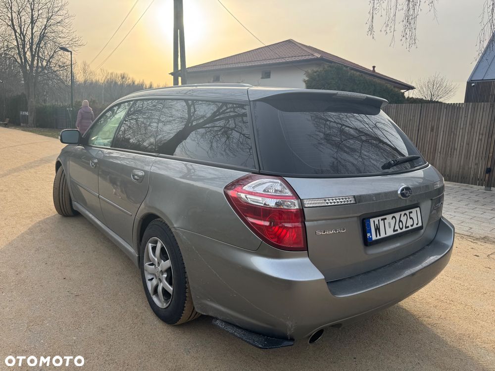 Subaru Legacy 2.0R GX - 8