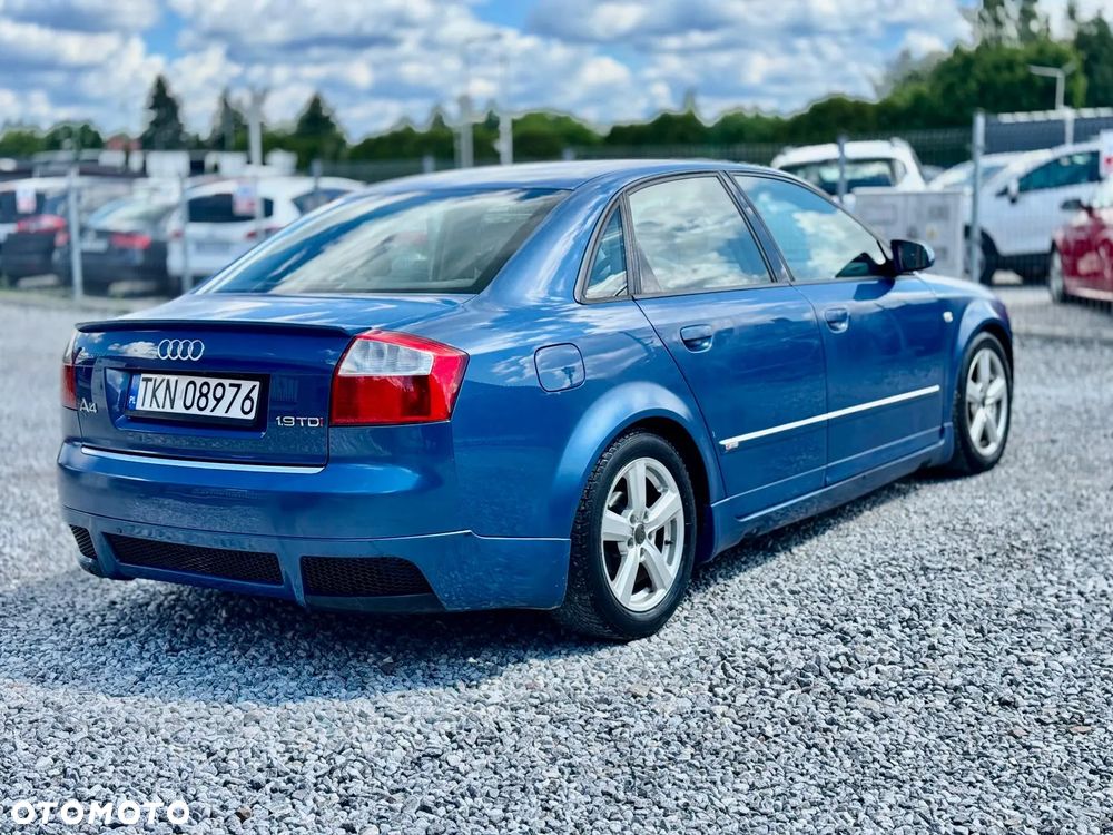 Audi A4 Limousine - 7