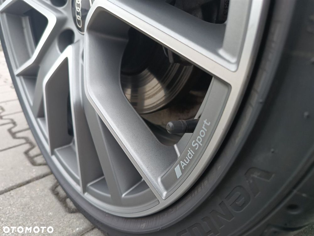 Audi A4 Limousine - 34