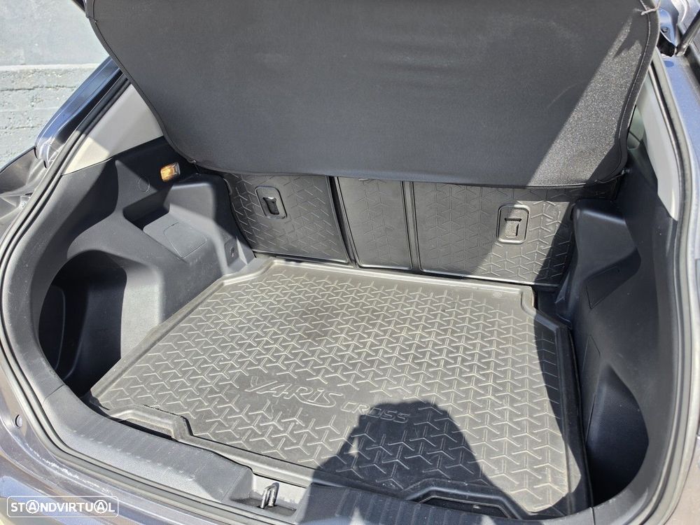 Toyota Yaris Cross 1.5 HDF Comfort Plus - 18