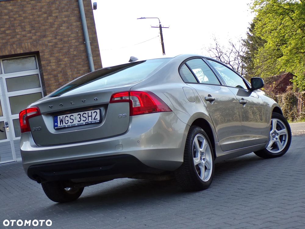 Volvo S60 D4 Summum - 4