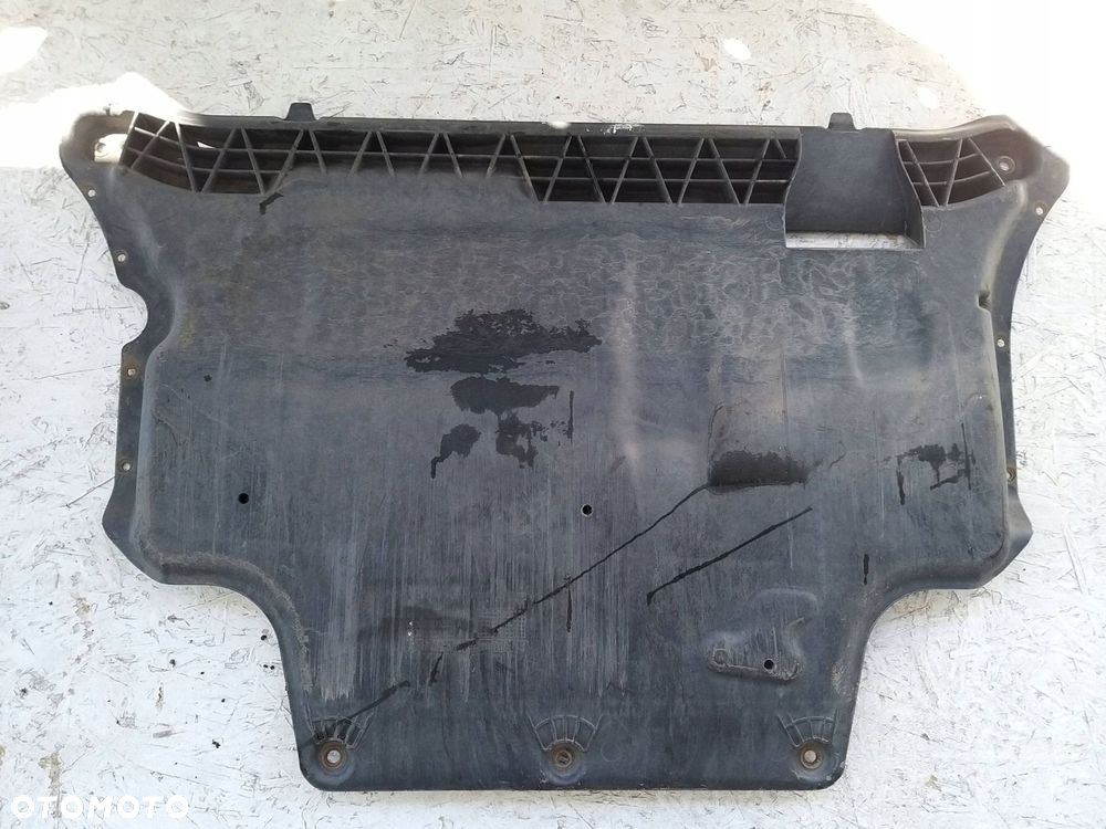 vw passat b8 octavia 15- osłona dolna silnika płyta pod silnik 3q0825901a - 2
