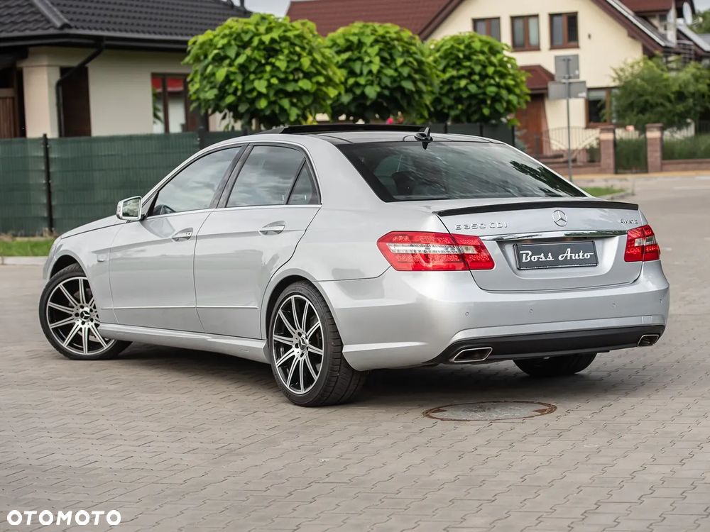 Mercedes-Benz Klasa E 350 CDI DPF BlueEFFICIENCY 7G-TRONIC Avantgarde - 9
