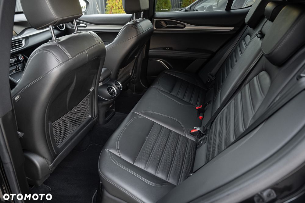 Alfa Romeo Stelvio 2.0 Turbo 16V AT8-Q4 Veloce - 20