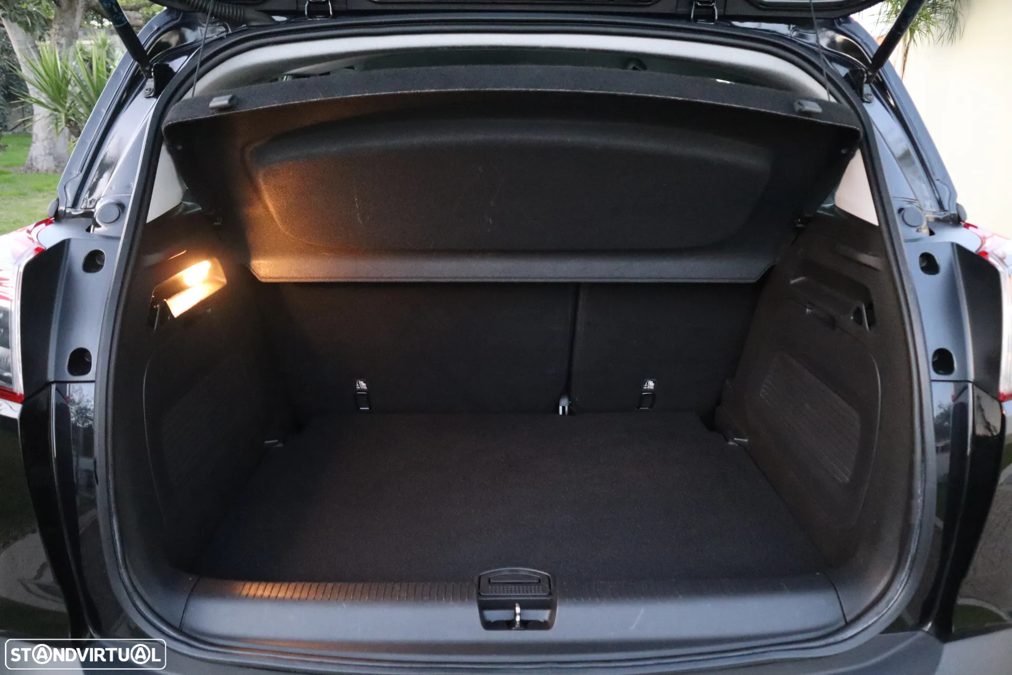 Opel Crossland X 1.2 Edition - 12