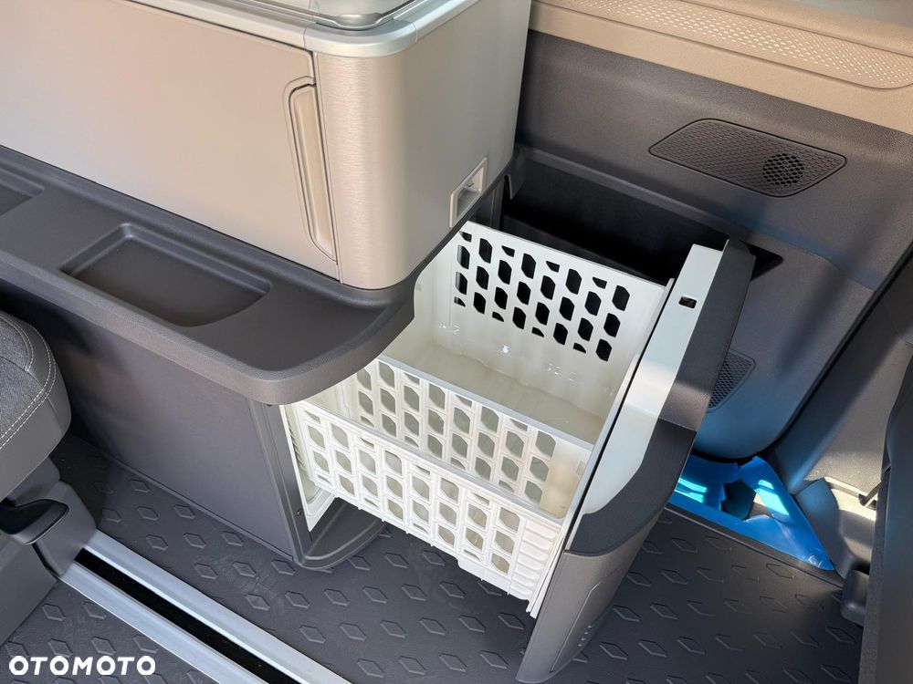 Volkswagen California - 32