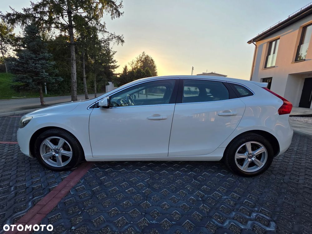 Volvo V40 D3 Summum - 16