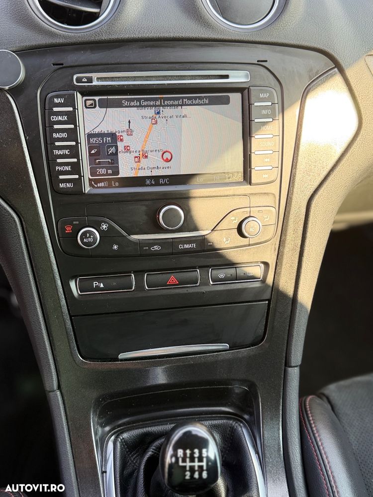 Ford Mondeo - 12