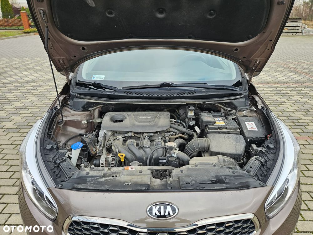 Kia Ceed 1.6 GDI L - 20