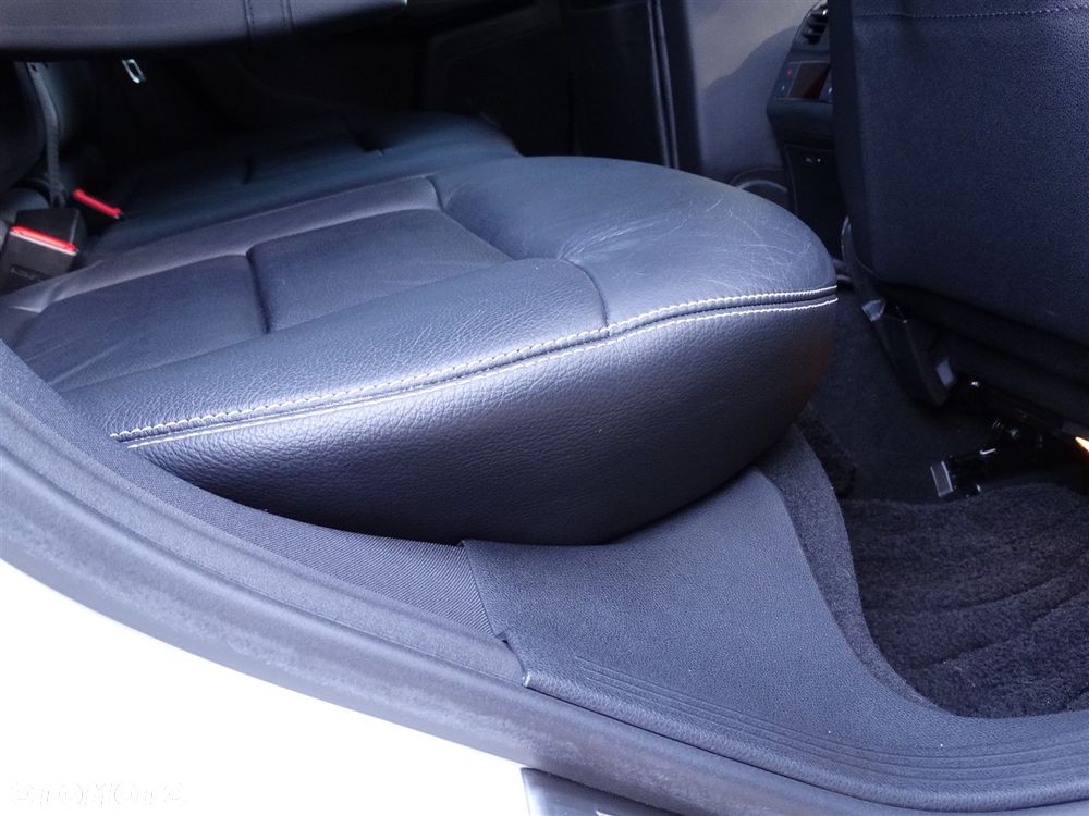 Mercedes-Benz Klasa E 500 Avantgarde - 34